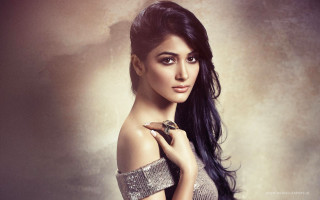 Woman long hair dress ring - a wall in the background free wallpaper