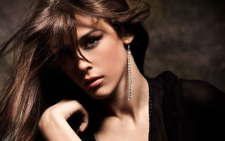 Woman long hair black shirt 37 - the wind free wallpaper