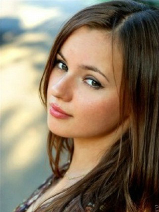 Beautiful woman long hair brown - beautiful free wallpaper