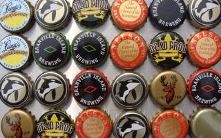 Colored bottle caps table white - craola free wallpaper