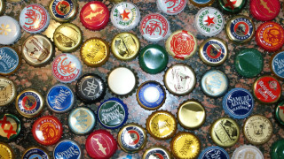 Bottle caps colorful clock table - 2 d sprite free wallpaper