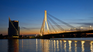 Bridge water night lights building - boleslaw cybi free wallpaper