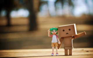 Toy figures couple table park - chang daichien free wallpaper