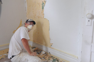 Man white shirt mask painting - action painting free wallpaper