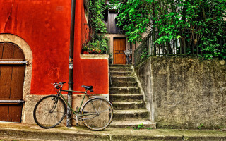 Bicycle red building stairs door - great composition free wallpaper