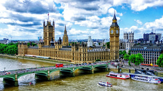 Bridge river building boats water - a bridge over a river free wallpaper