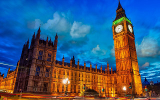 Clock tower city night cloudy - a large clock tower free wallpaper