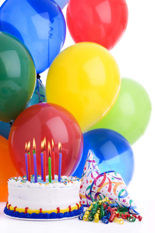 Birthday cake candles balloons streamers - art free wallpaper