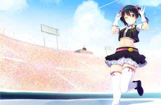 Girl running field baseball short - fullbody free wallpaper