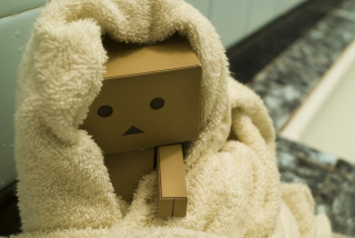 Cardboard man towel paper mouth - christo free wallpaper