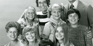 Group people blackandwhite suit antipodeans - david brewster free wallpaper