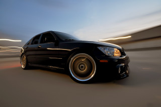 Black car night motion blur - a black car free wallpaper
