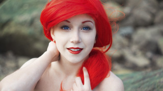 Redhair blueeyes woman portrait hands - evaline ness free wallpaper