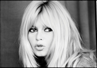 Blonde woman tongue out black - her tongue free wallpaper