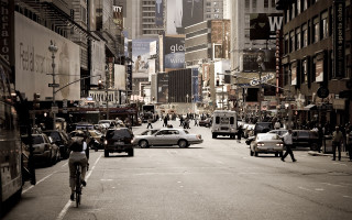 Busy city street cars bikes - busy free wallpaper