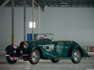 Green car parked building fire - the side of the road free wallpaper
