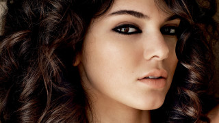 Woman long hair black eyeliner 2 - dave kendall free wallpaper