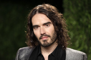 Man long hair beard suit - a suit free wallpaper