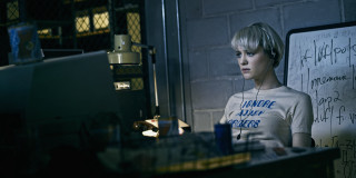 Woman tshirt standing computer screen - ada gladys killins free wallpaper