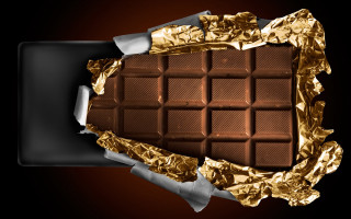 Chocolate foil broken phone background - broken free wallpaper