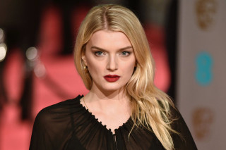 Woman red lipstick black dress 7 - flavia bloi free wallpaper