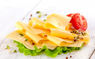 Pasta tomatoes lettuce white table - a white table top free wallpaper