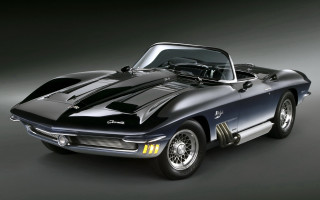 Black sports car yellow stripes - hood free wallpaper