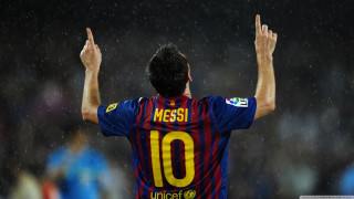 Man hands up rain soccer - heroic free wallpaper