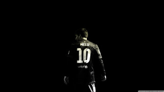 Man black jersey dark back - heroic free wallpaper