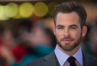Bearded man suit tie looking - a beard and a suit free wallpaper