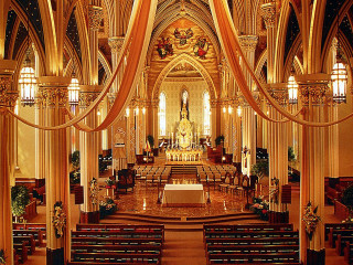 Church large altar gold ceiling - a white cloth free wallpaper