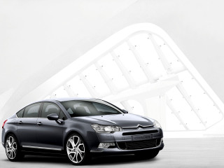 Black car white room arch - a white room free wallpaper