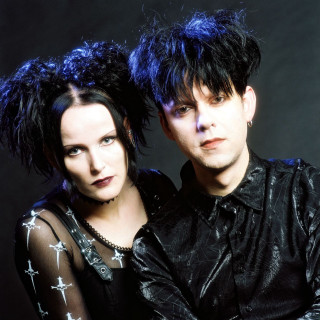 Man woman blackhair piercings gothic - a man and a woman free wallpaper