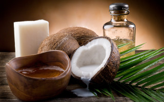 Coconut oil table palm leaf - photorealism free wallpaper