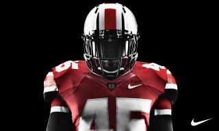 Football player red white black 2 - a white nike logo free wallpaper