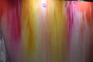 Large vase light room wall - crayon art free wallpaper