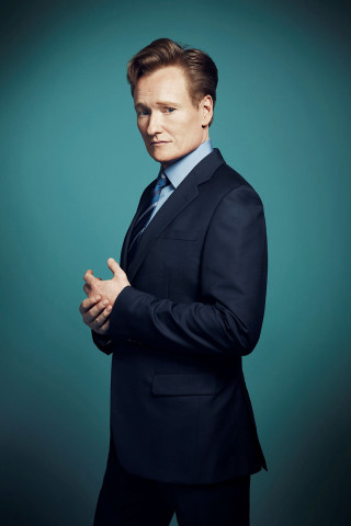 Man suit tie posing picture 21 - figurativism free wallpaper