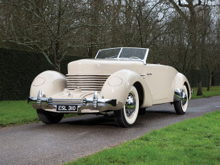 Classic car parked road grassy - classic free wallpaper