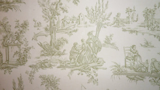 Woman man park bench bird 2 - feature free wallpaper