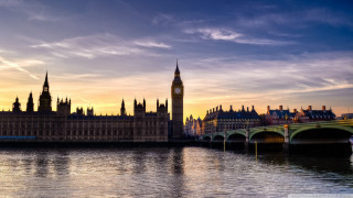 Large building clock tower bridge 9 - christopher wren free wallpaper