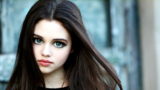 Woman long hair blue eyes 12 - green eye free wallpaper