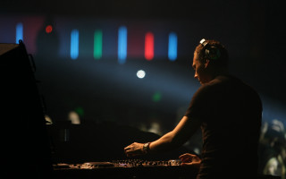 Man headphones playing keyboard dark - neon free wallpaper