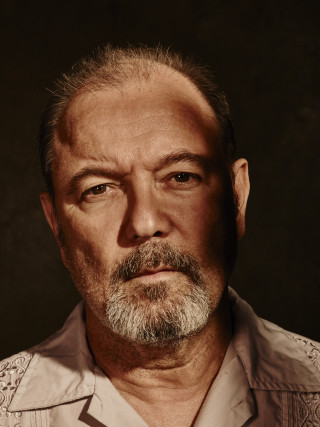 Bearded man serious look bill - bill lewis free wallpaper