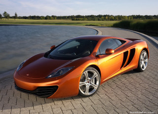 Orange sports car lake sunlight - nice free wallpaper