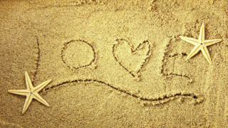 Starfish heart love beach sand - the sand free wallpaper