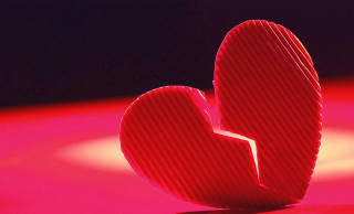 Red heart object table red - a red heart free wallpaper
