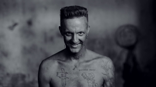 Man tattoo smile clock portrait - his face and chest free wallpaper