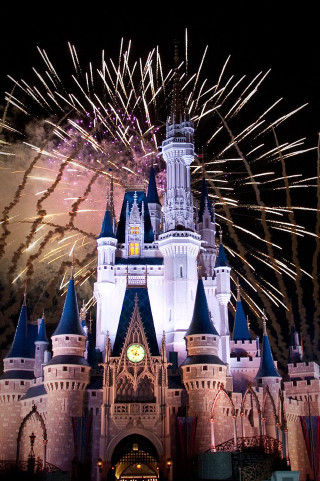 Castle fireworks clock clocktower night - free new year wallpaper