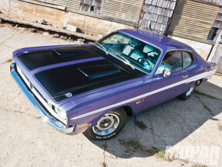 Purple car street building wooden - a wooden fence behind free wallpaper