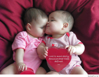Babies bed heart pillow love - free love wallpaper